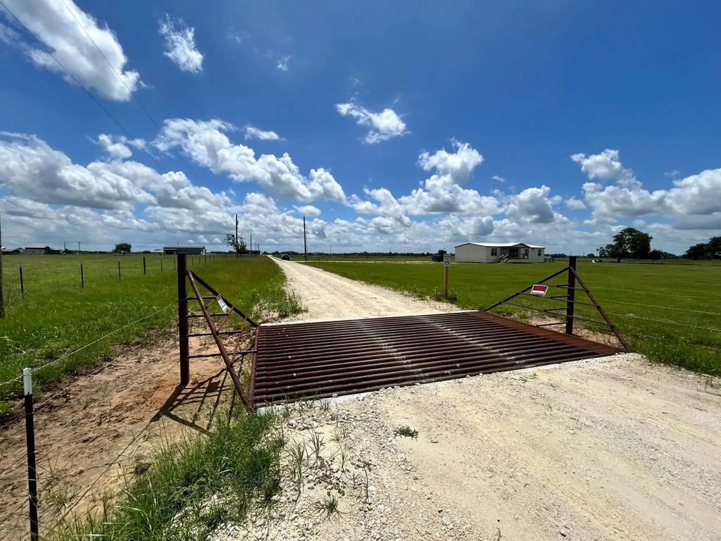 P2l16 Limestone County Road 463, Mexia