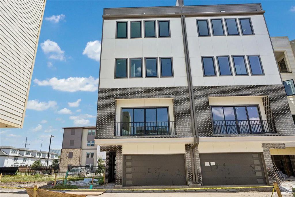 5821 Winsome Lane, Houston