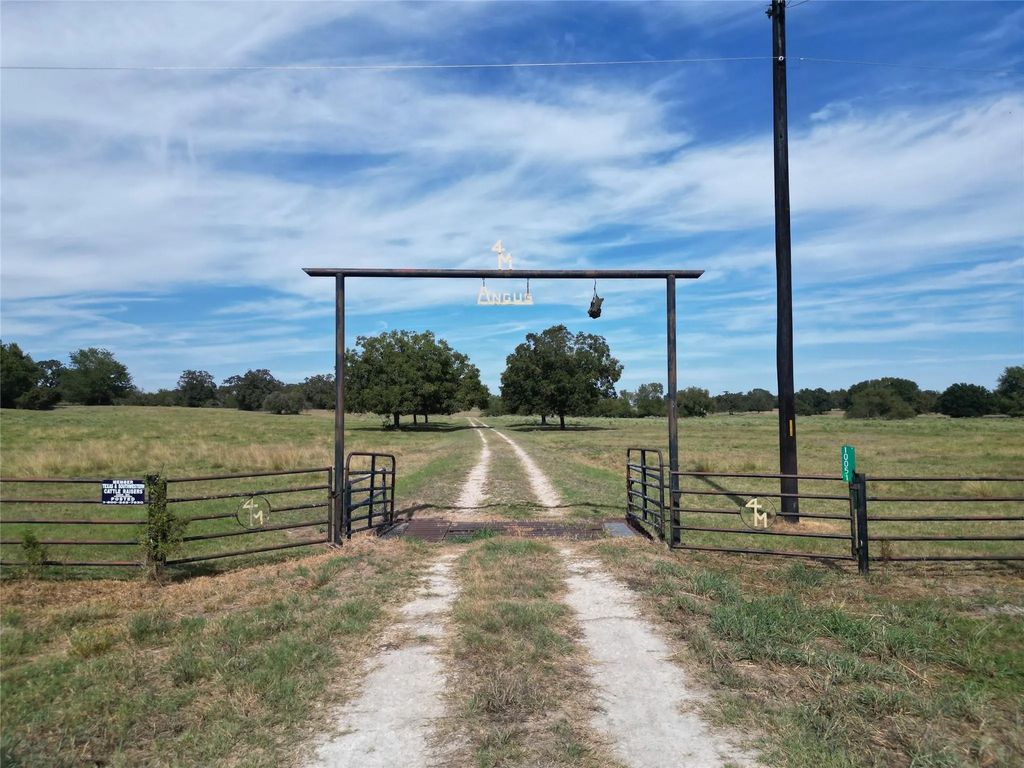10236 S Fm 2038, Bryan