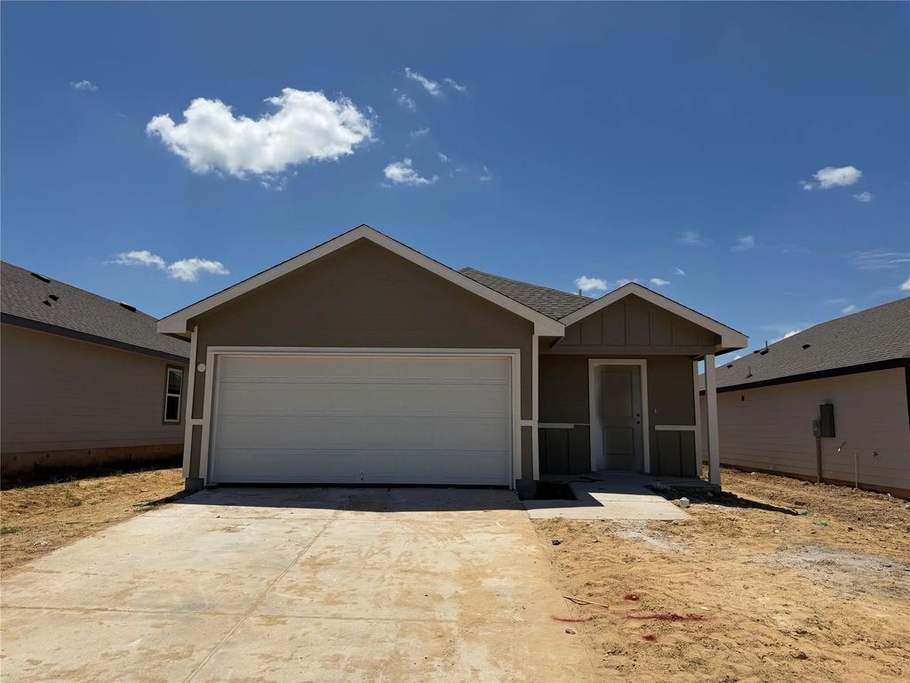 1228 Hickory Grove Street, Brenham