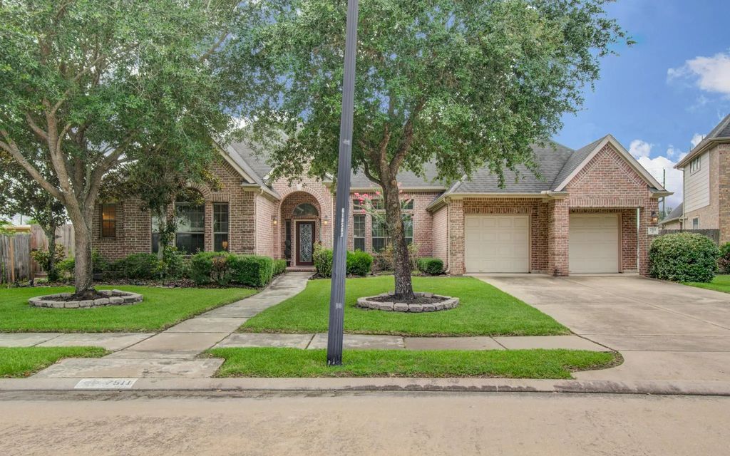 7511 Shadow Terrace Lane, Richmond