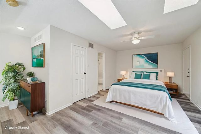 10855 Meadowglen Lane 1030, Houston
