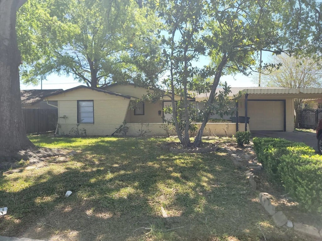 5934 Ridgeway Drive, Houston