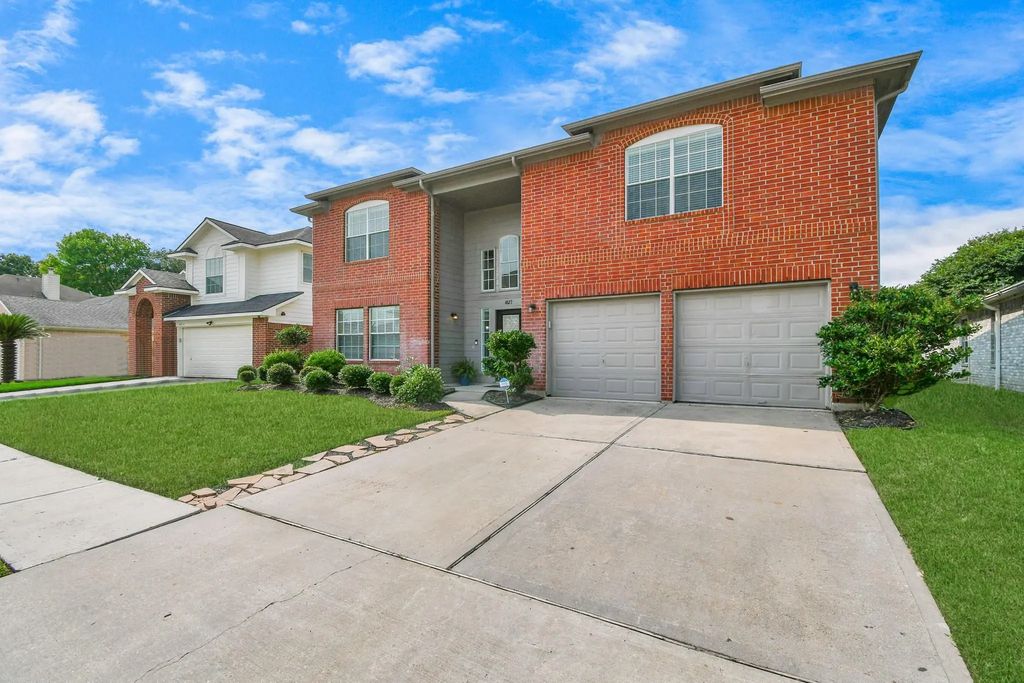 4827 Lazy Timbers Drive, Humble