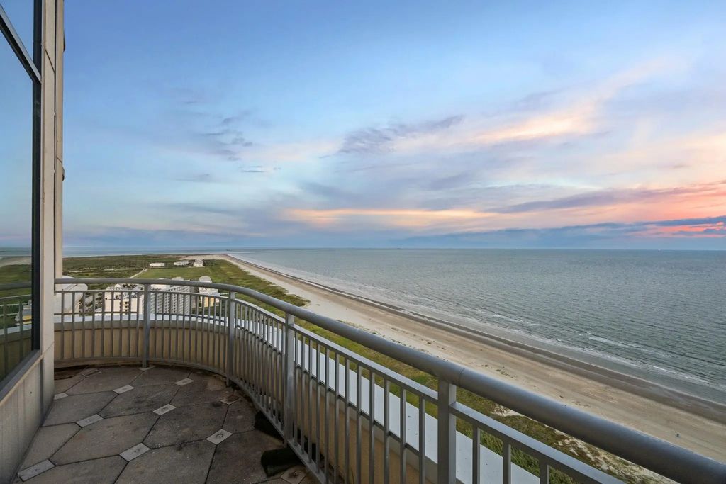 801 E Beach Drive Bc2606, Galveston