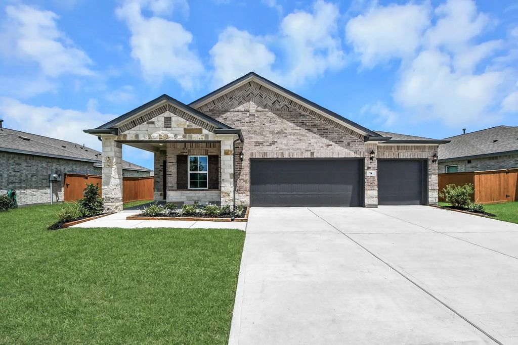 74 Leon Way, Dayton