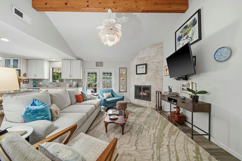 8835 Eldora Drive, Houston