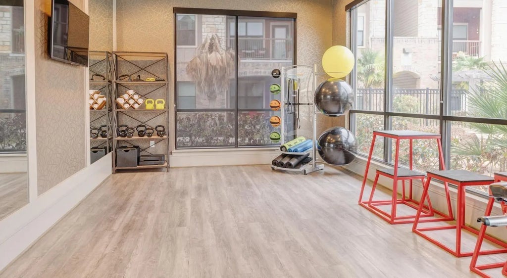 2539 Spring Cypress Road 5301, Spring