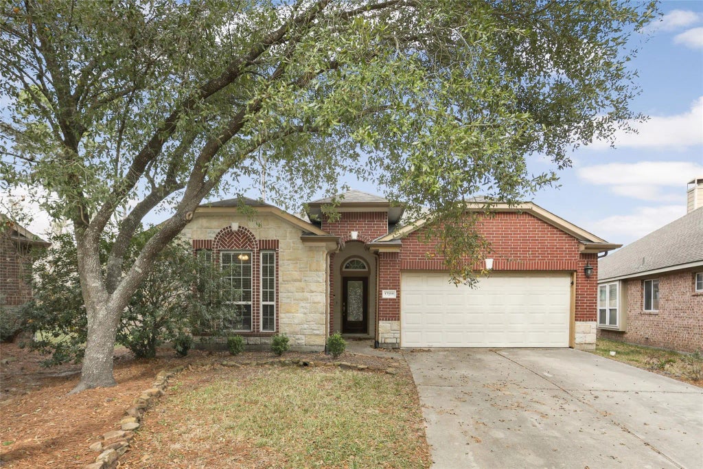 17110 Tupelo Garden Circle, Humble