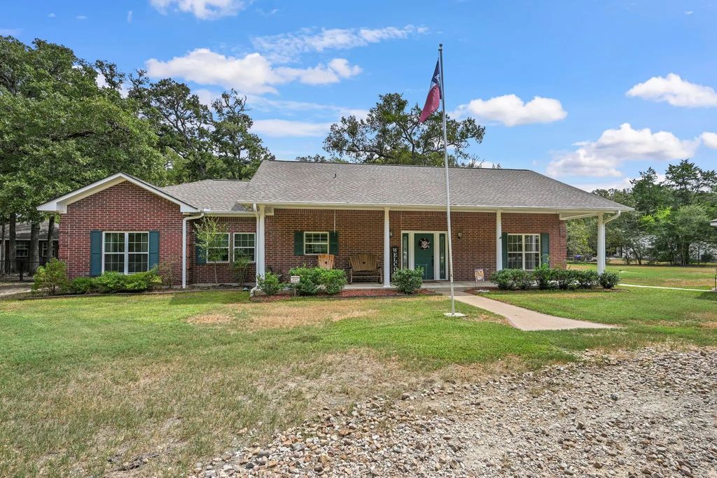 7601 Jones Road, College Station