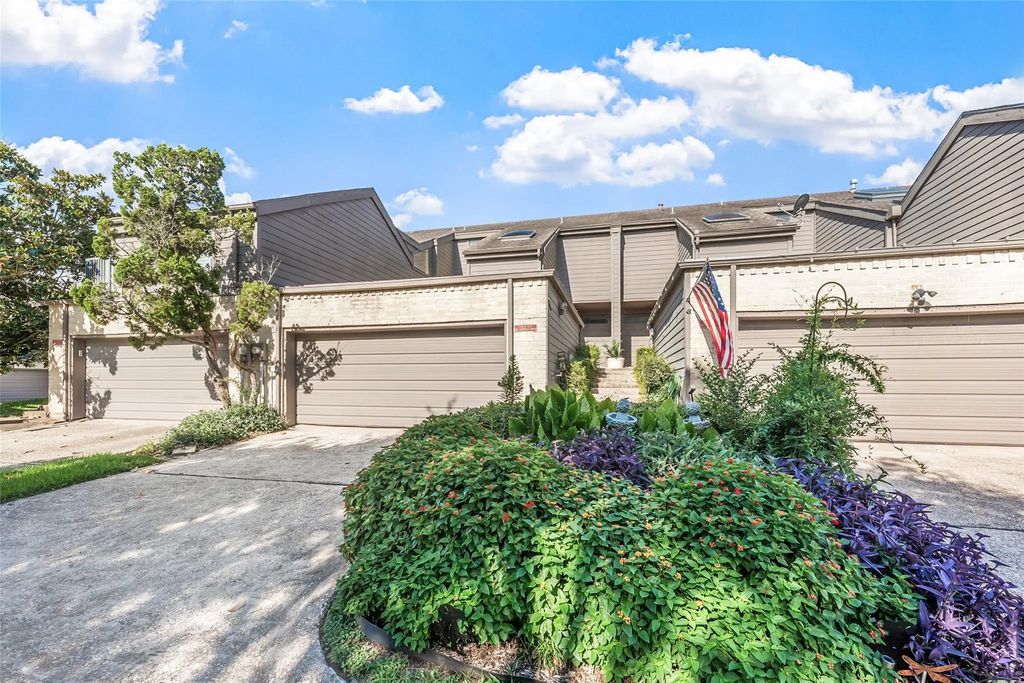 18040 Bal Harbour Drive, Houston