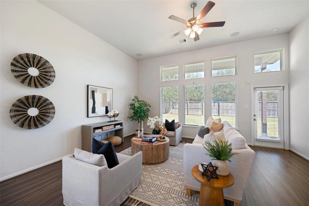 207 Canvasback Drive, Clute