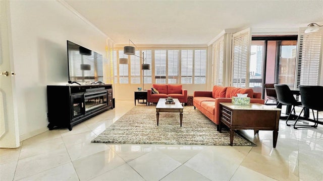 5150 Hidalgo Street 605, Houston