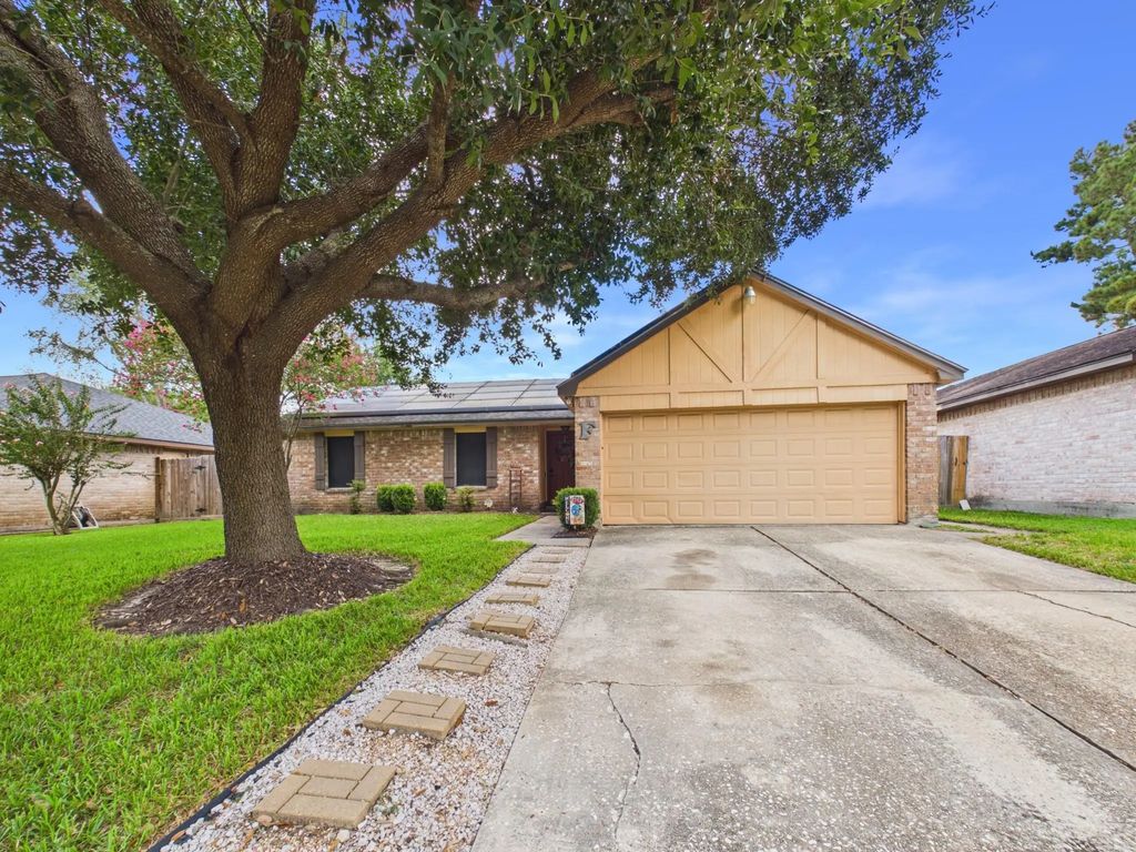 5807 Walnutgate Drive, Spring