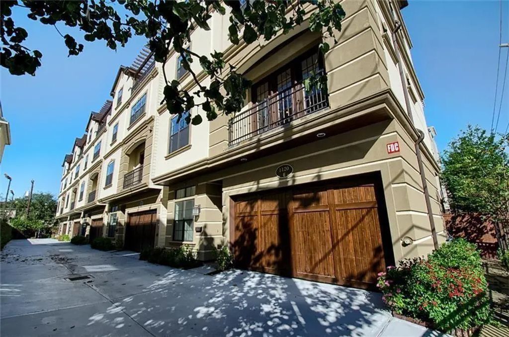 1120 Columbus Street D, Houston