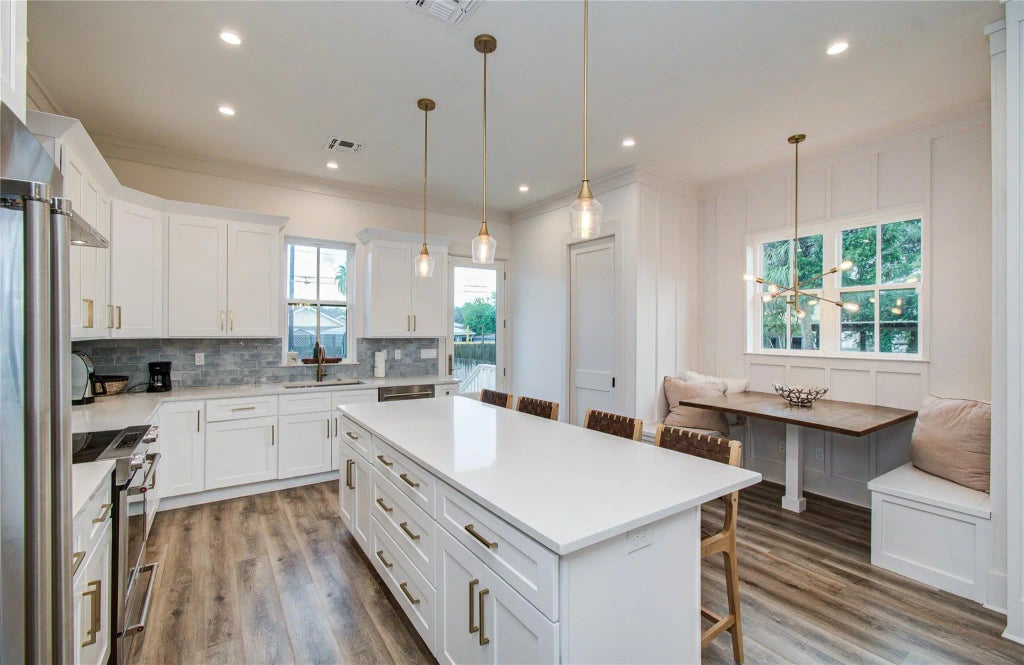 4712 Avenue Q, Galveston