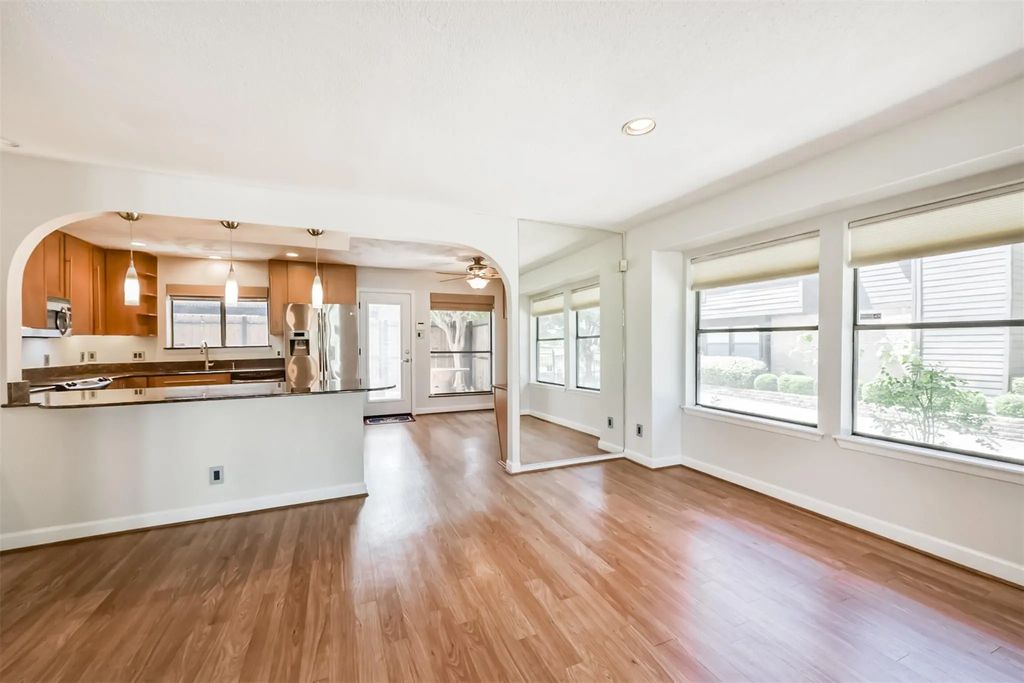 2601 S Braeswood Boulevard 105, Houston