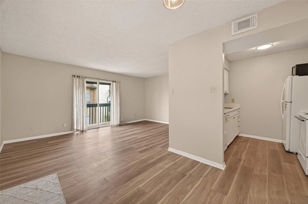 1516 Bay Area Boulevard H10, Houston