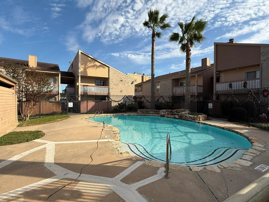 10203 Forum Park Drive 214, Houston