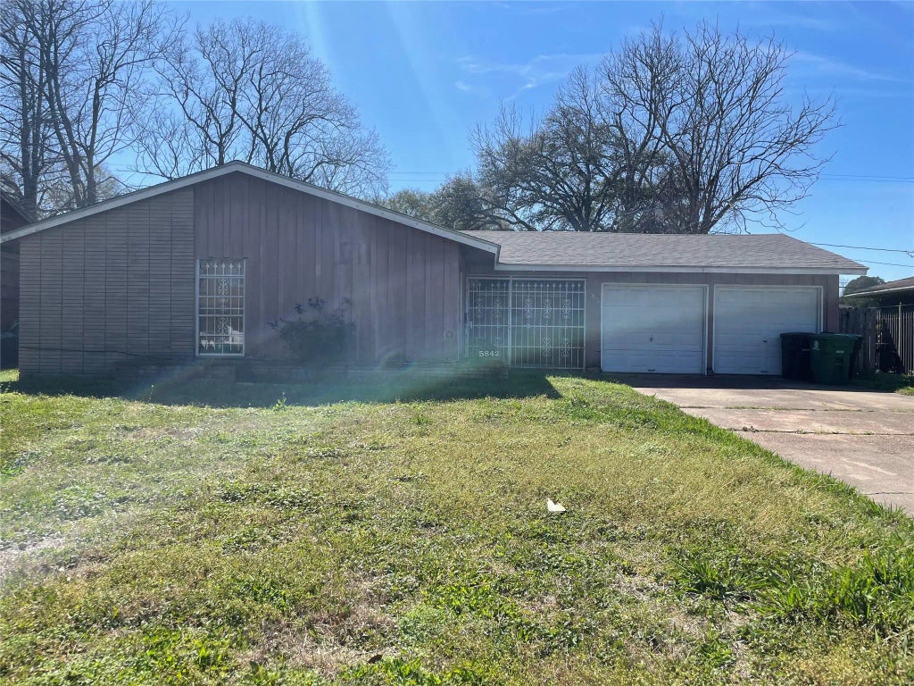 5842 Flamingo Drive, Houston