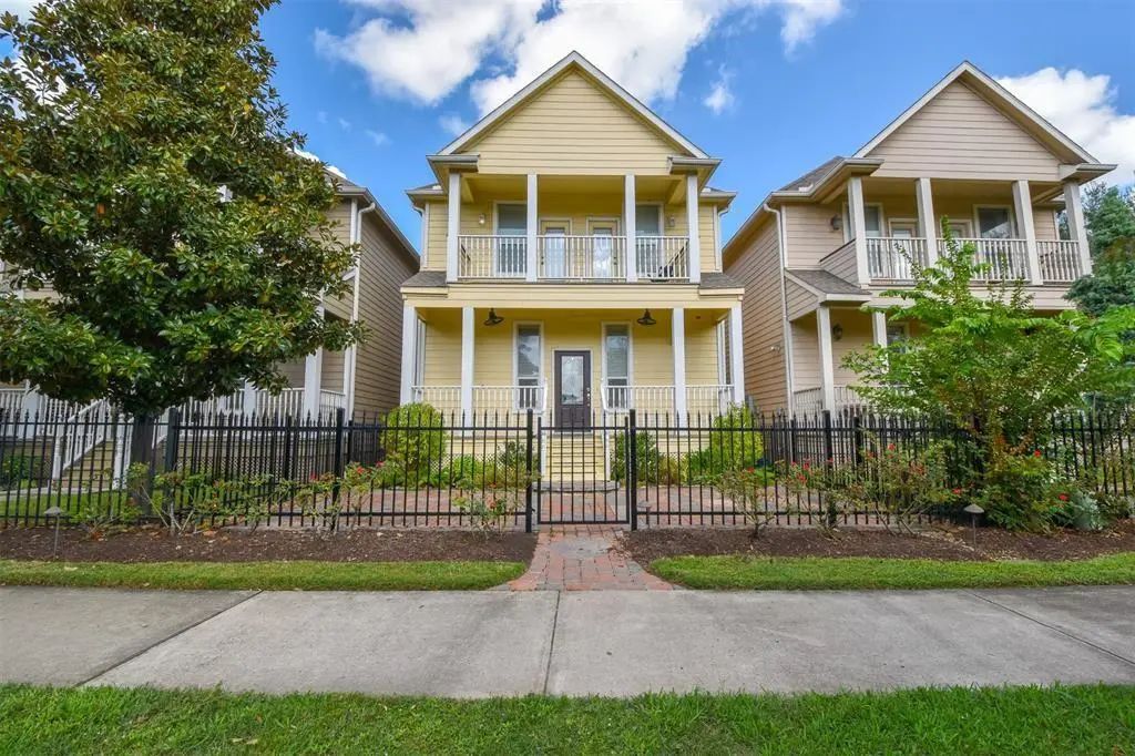 815 Garden Rose Lane, Houston