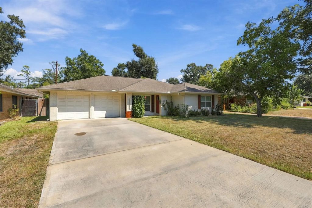 6422 Woodbrook Lane, Houston