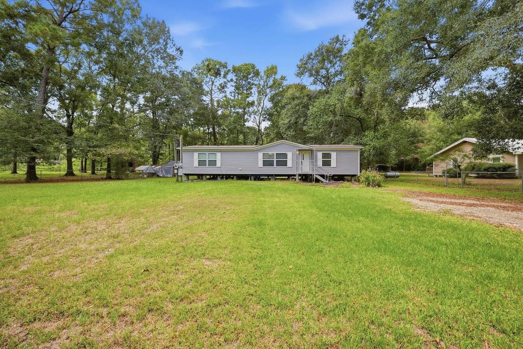 83 Tall Oaks Drive, Huffman