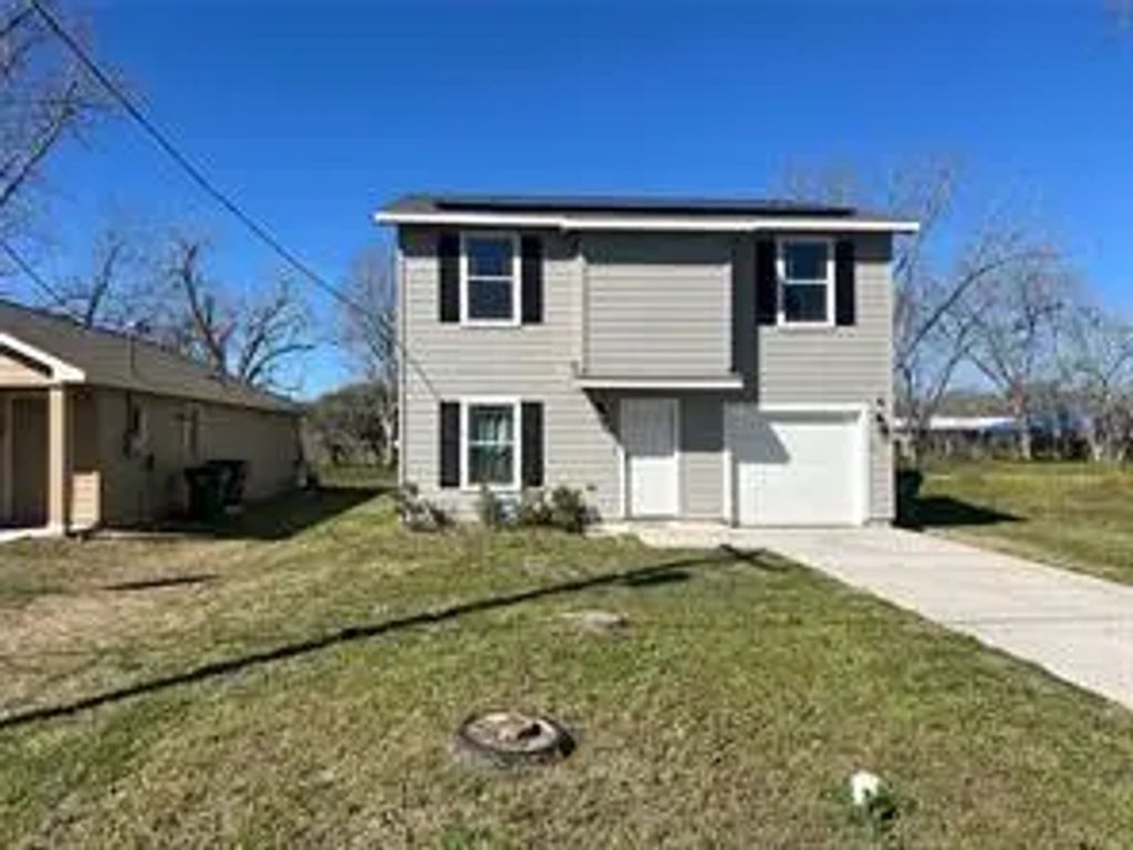 619 N Columbia Street, Angleton