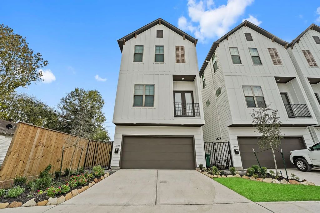 1108 Brooks Street, Houston