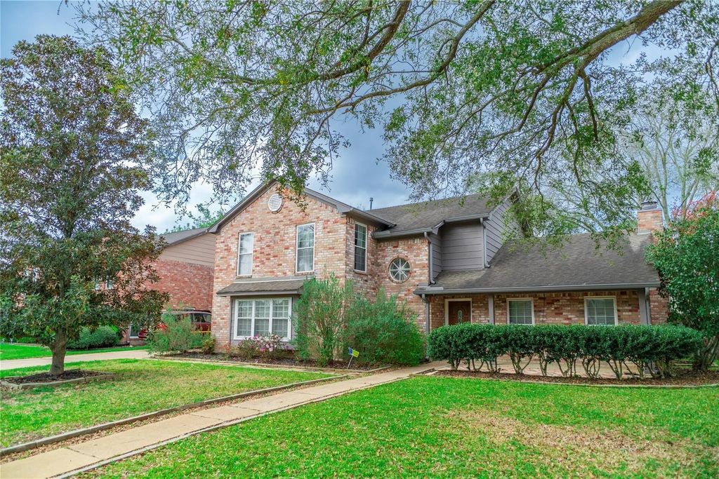 18310 Spellbrook Drive, Houston