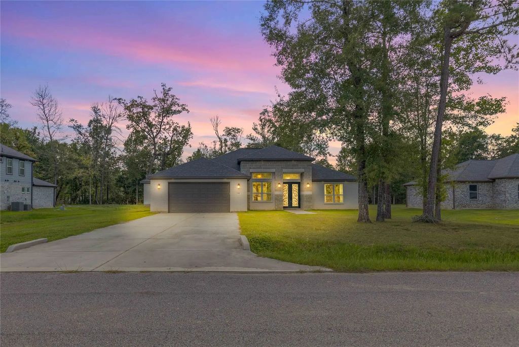 798 Road 6609, Dayton