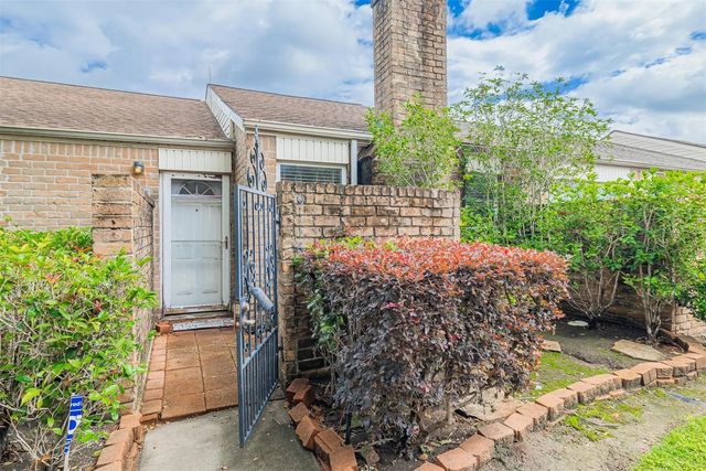 9116 Wilcrest Drive 9116, Houston