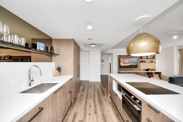 1300 Lamar Street T3, Houston