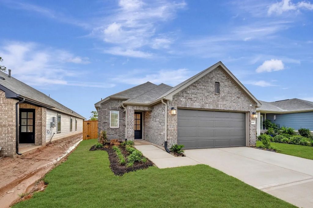 10318 Navarro Path, Montgomery