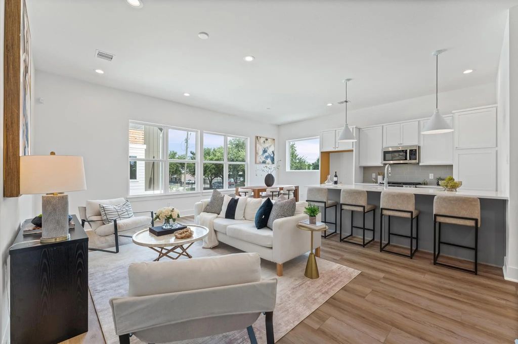5358 Waleska, Houston