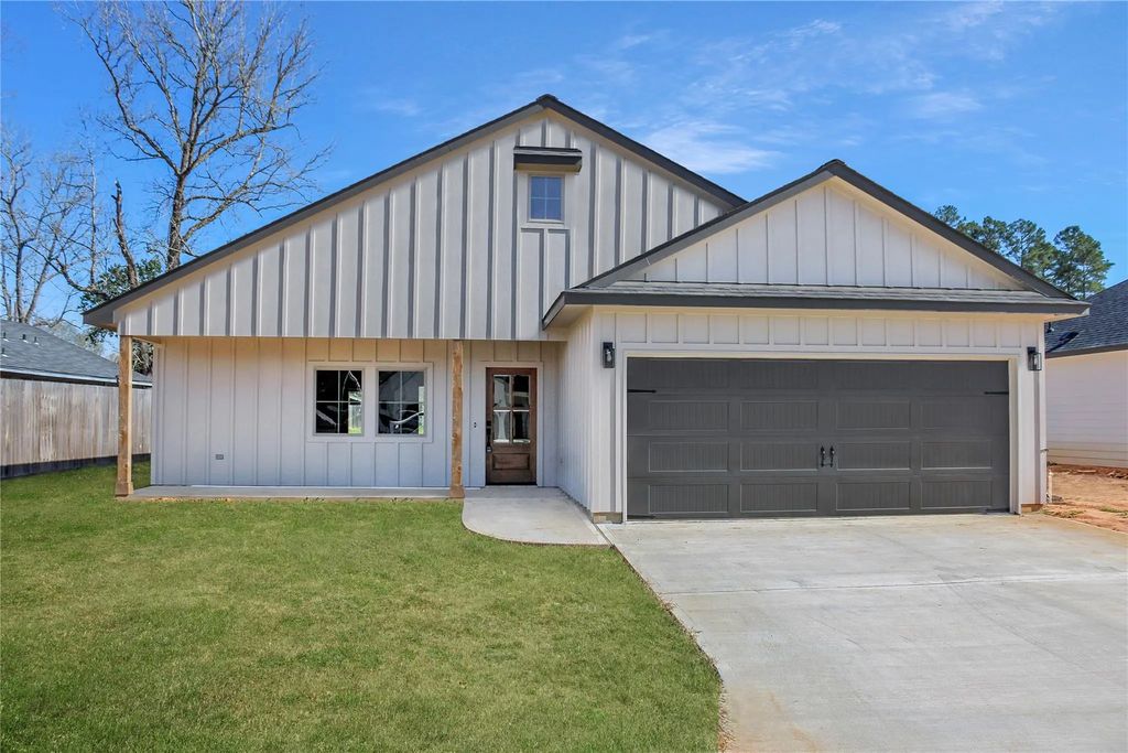 21 Bluegill Dr, Shepherd