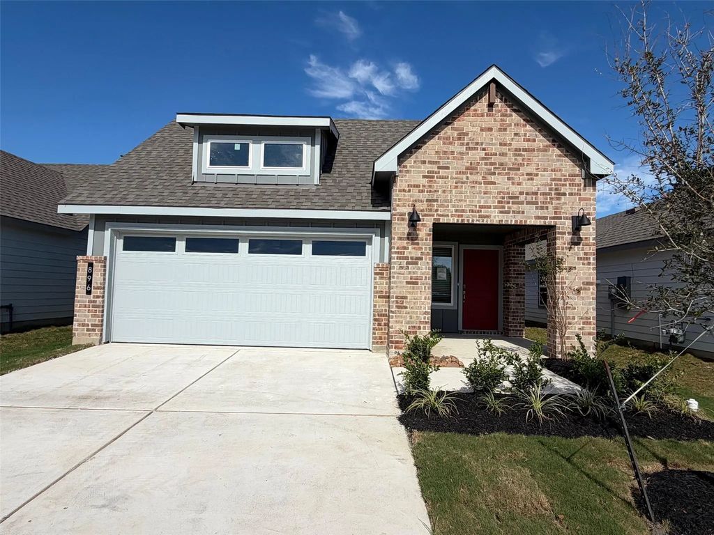 896 Lady Bird Lane, College Station