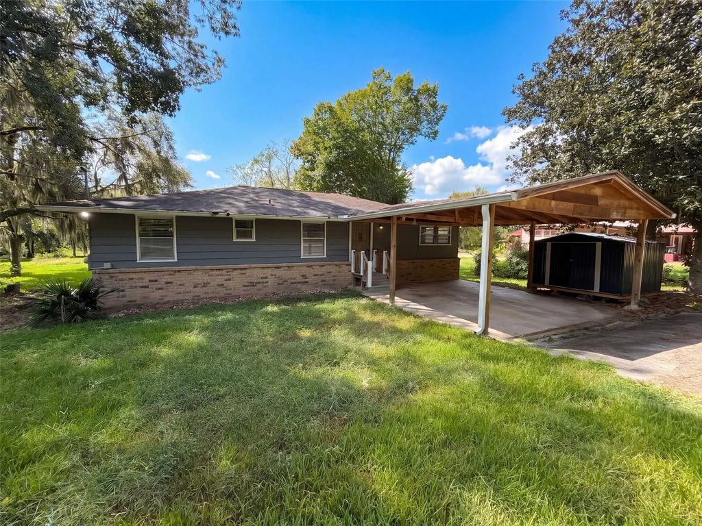 239 Spring Creek Drive, Goodrich