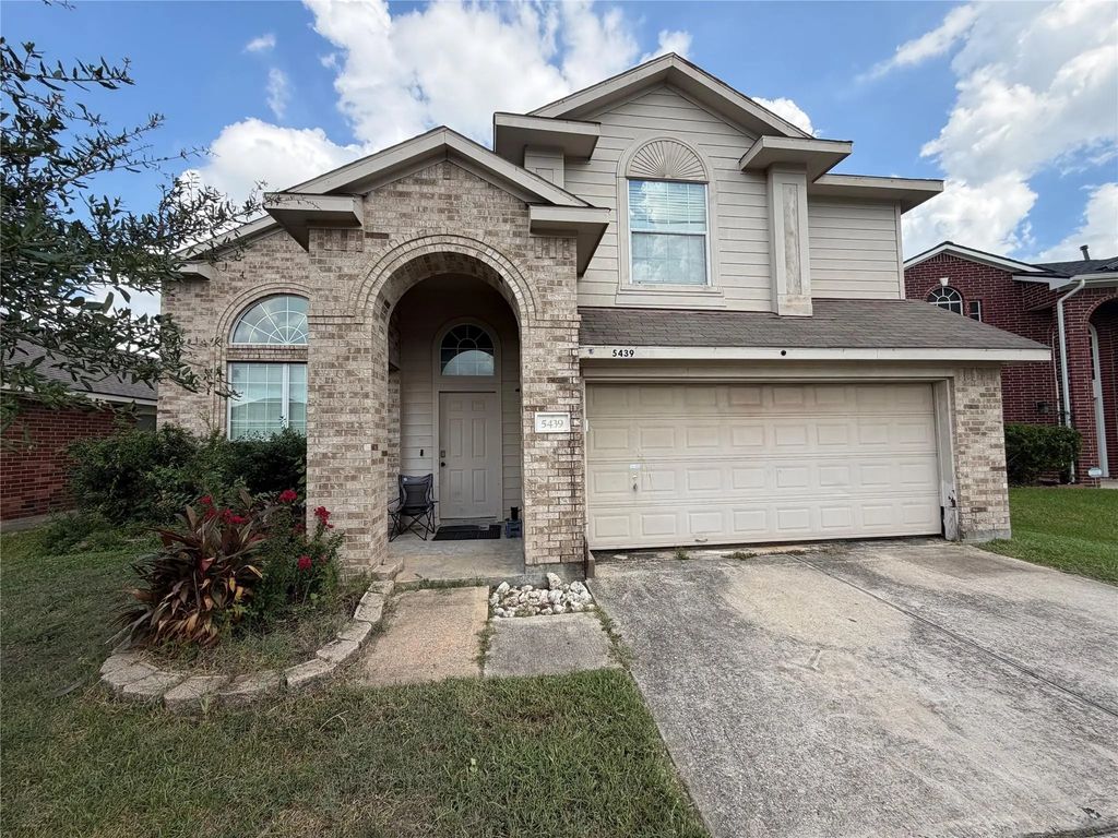 5439 Nautilus Lane, Baytown