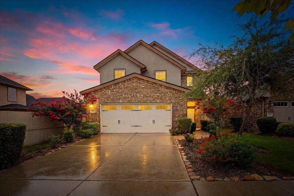 1607 City Pass Ln, Houston