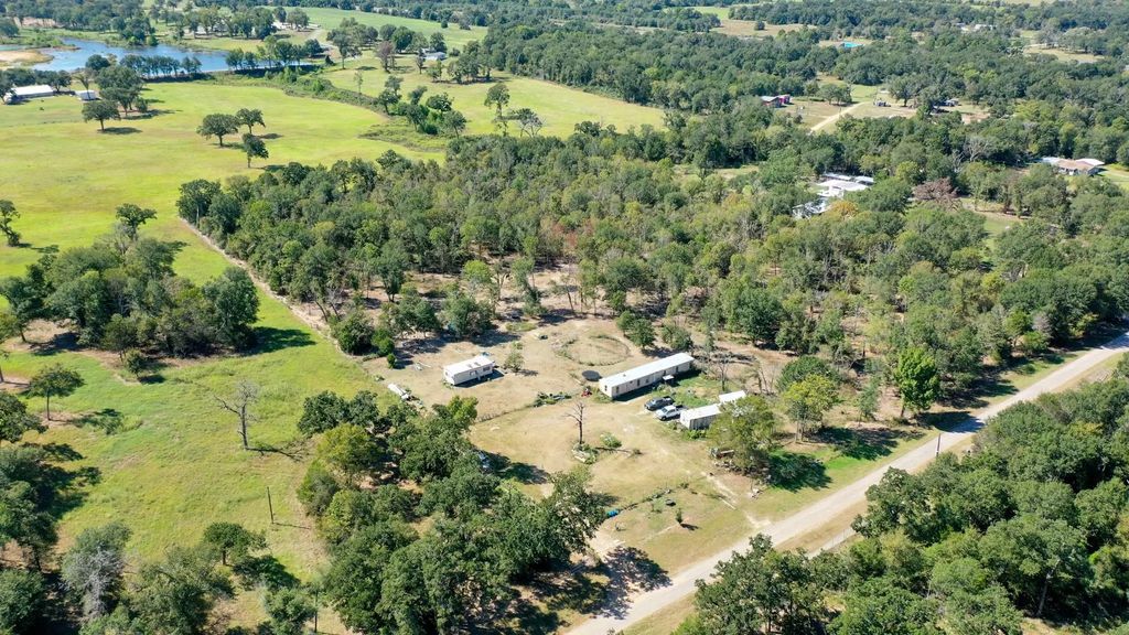 9486 Puddin Lane, Madisonville