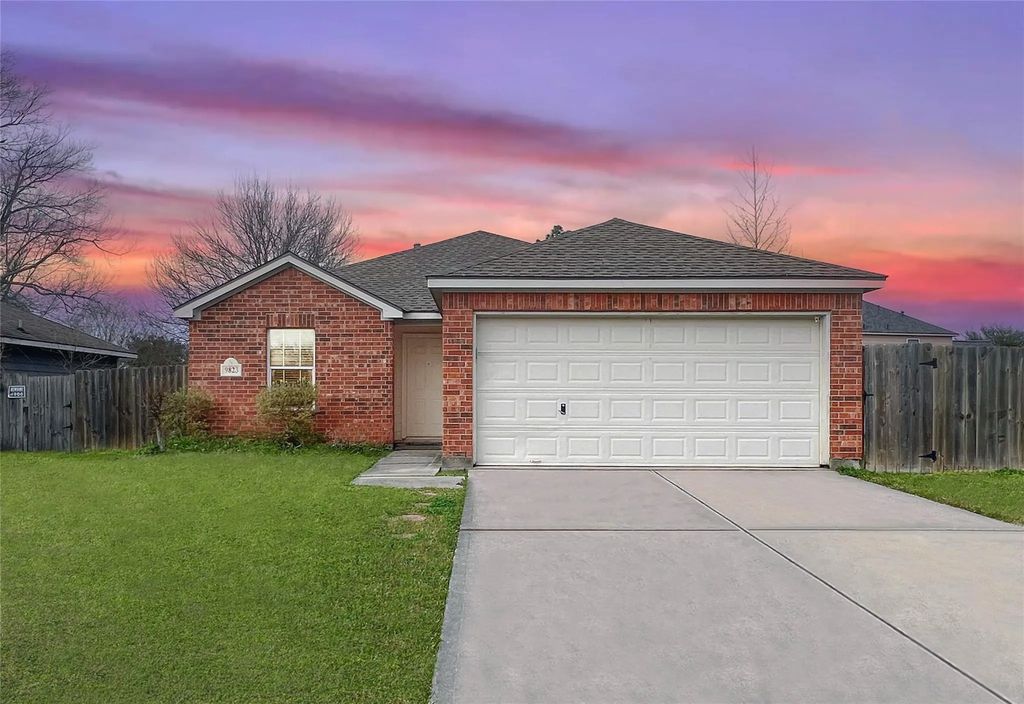 9823 Cassowary Drive, Conroe