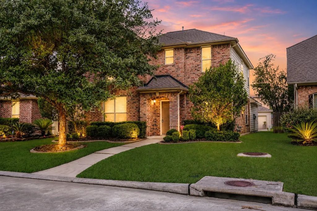 17247 Mitchell Pass Lane, Humble