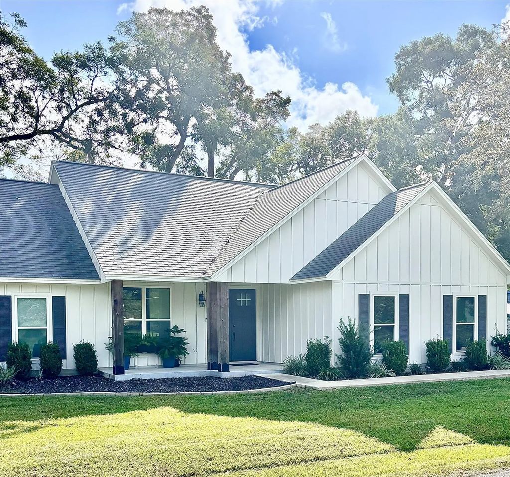 502 Tall Timber Drive, West Columbia