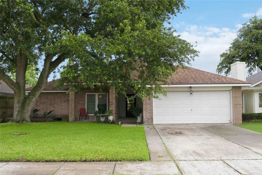 2118 Aberdeen Drive, League City