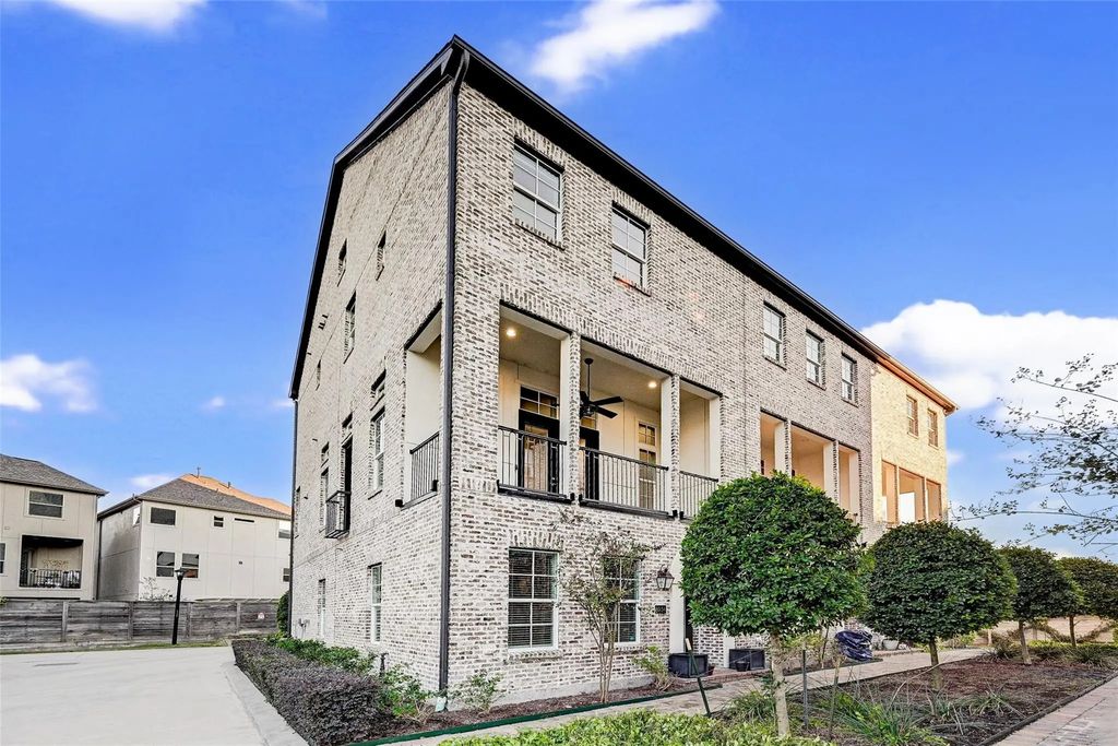 2034 Waterloo Station Road, Houston