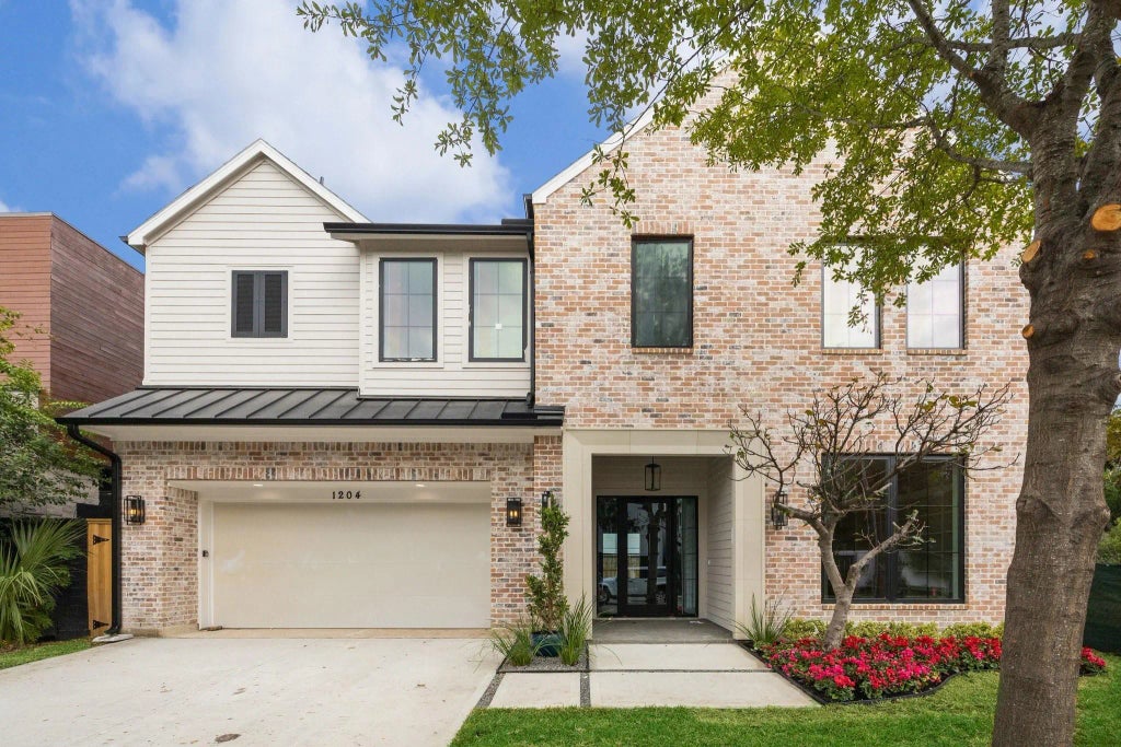 1204 W Drew Street, Houston