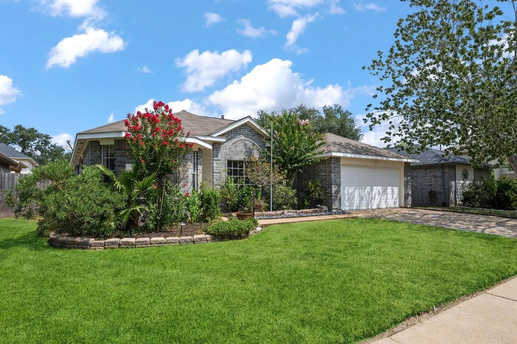 19506 Elmtree Estates Drive, Katy