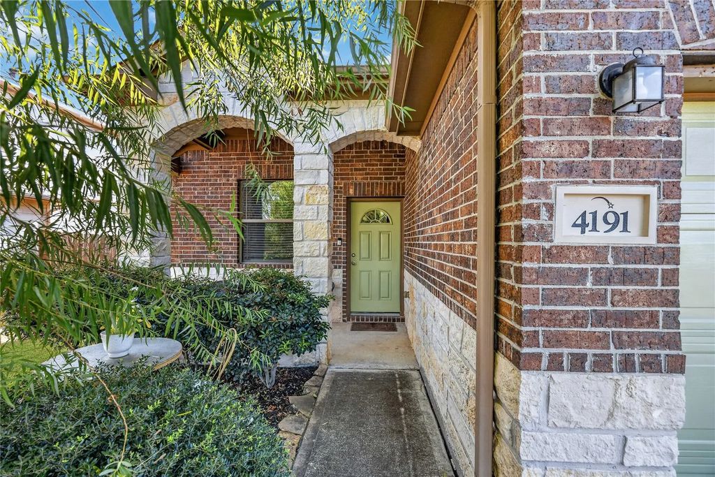 4191 Waukegan Road, Conroe