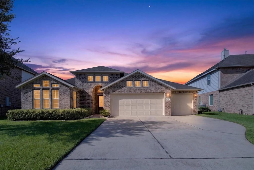 9635 Clear Diamond, Rosharon